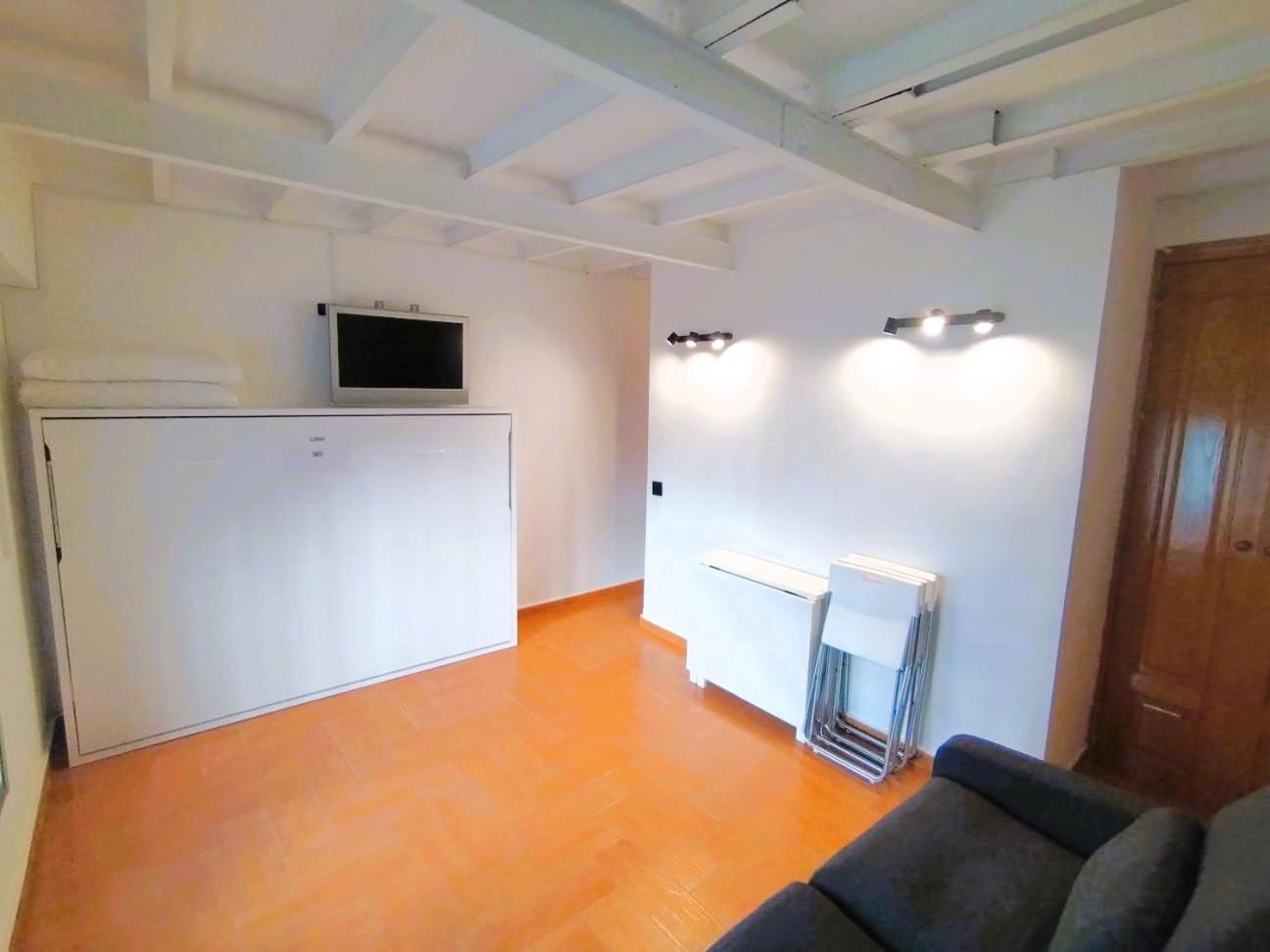 Puerta Del Sol - Apartamento Para 4 Madrid Ngoại thất bức ảnh